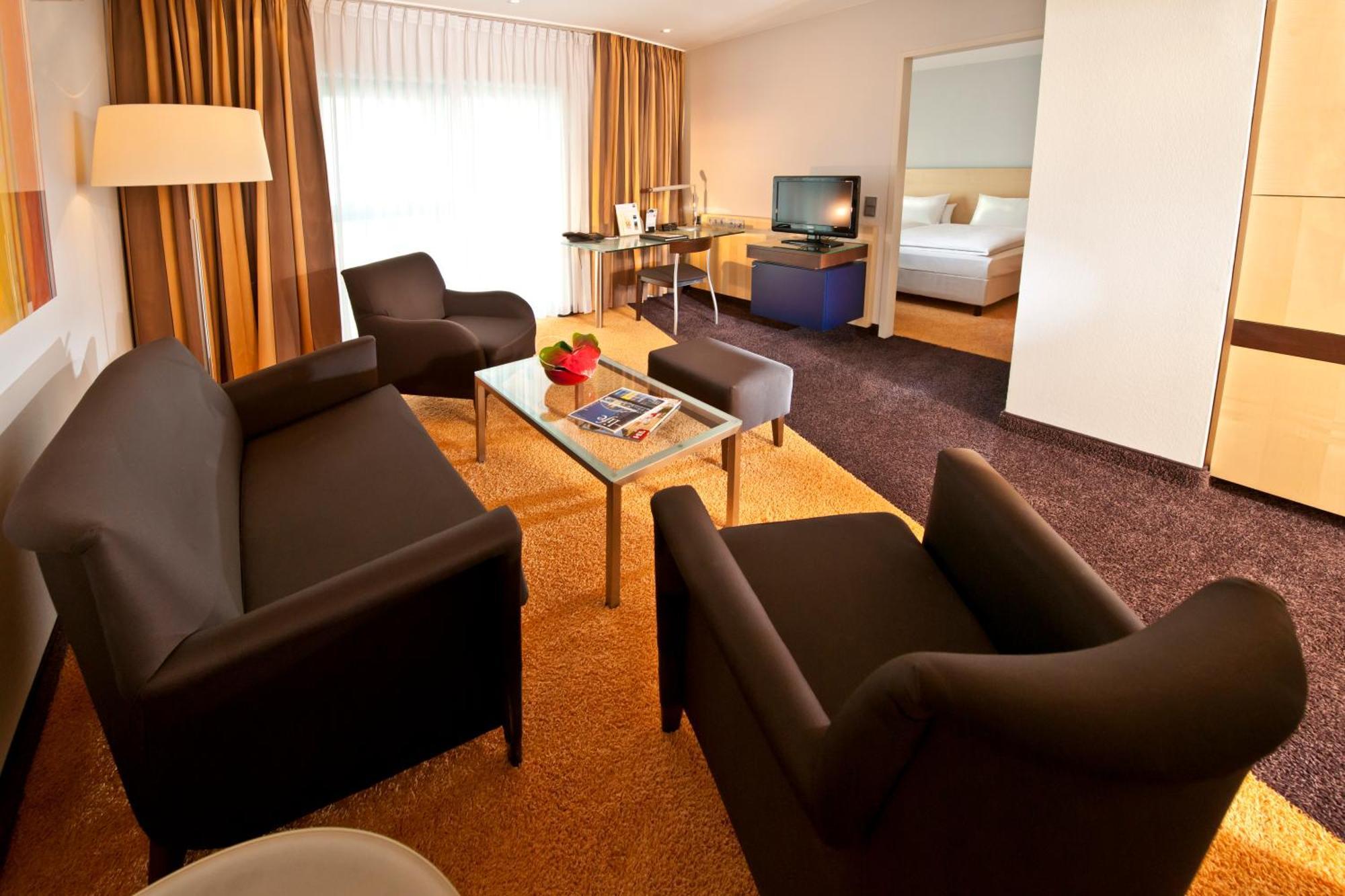 Dorint An Der Messe Koeln Hotel Buitenkant foto